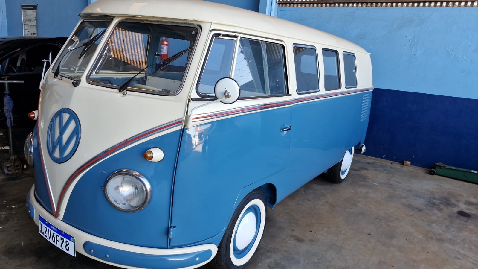 volkswagen type2 splitwindow for sale (4).jpg