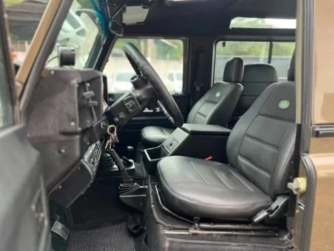 land rover defender 90_10.JPG