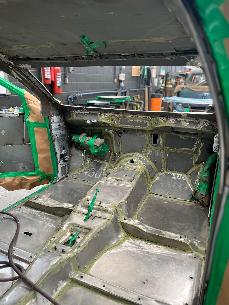 Armored level B6 Mitsubishi L200 (6).jpeg
