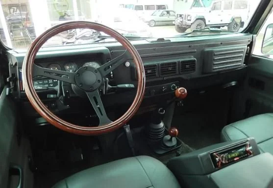 land rover defender 90_6.JPG