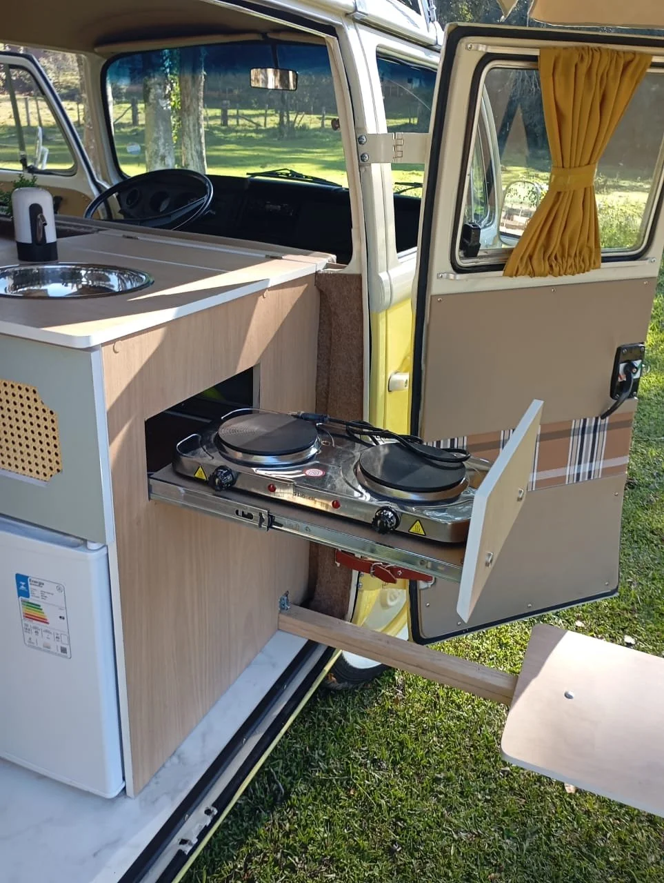 vw t2 baywindow bus camper van (26).jpeg