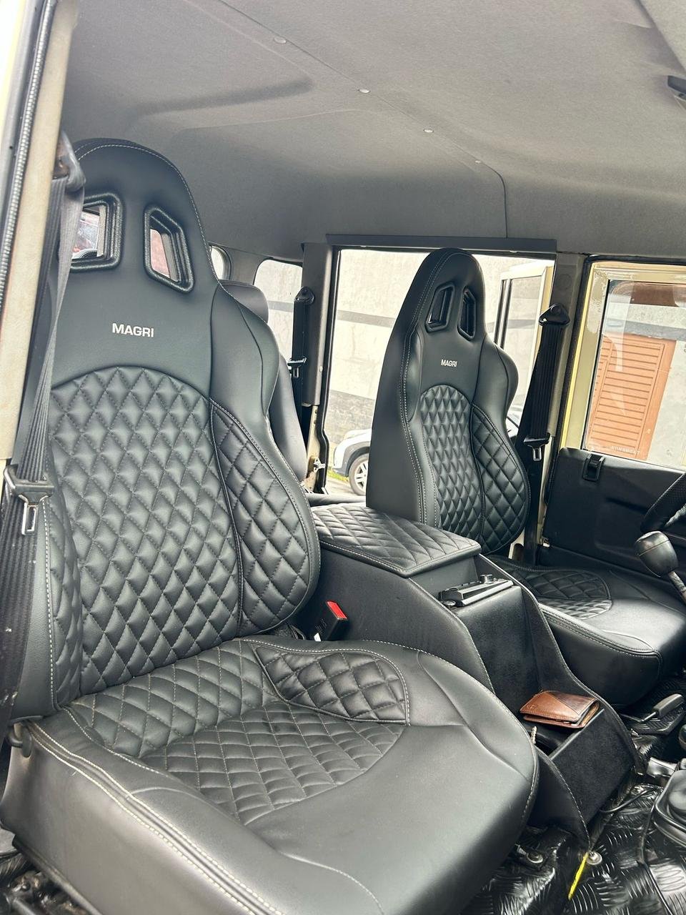 land rover defender 130 for sale_8.jpg