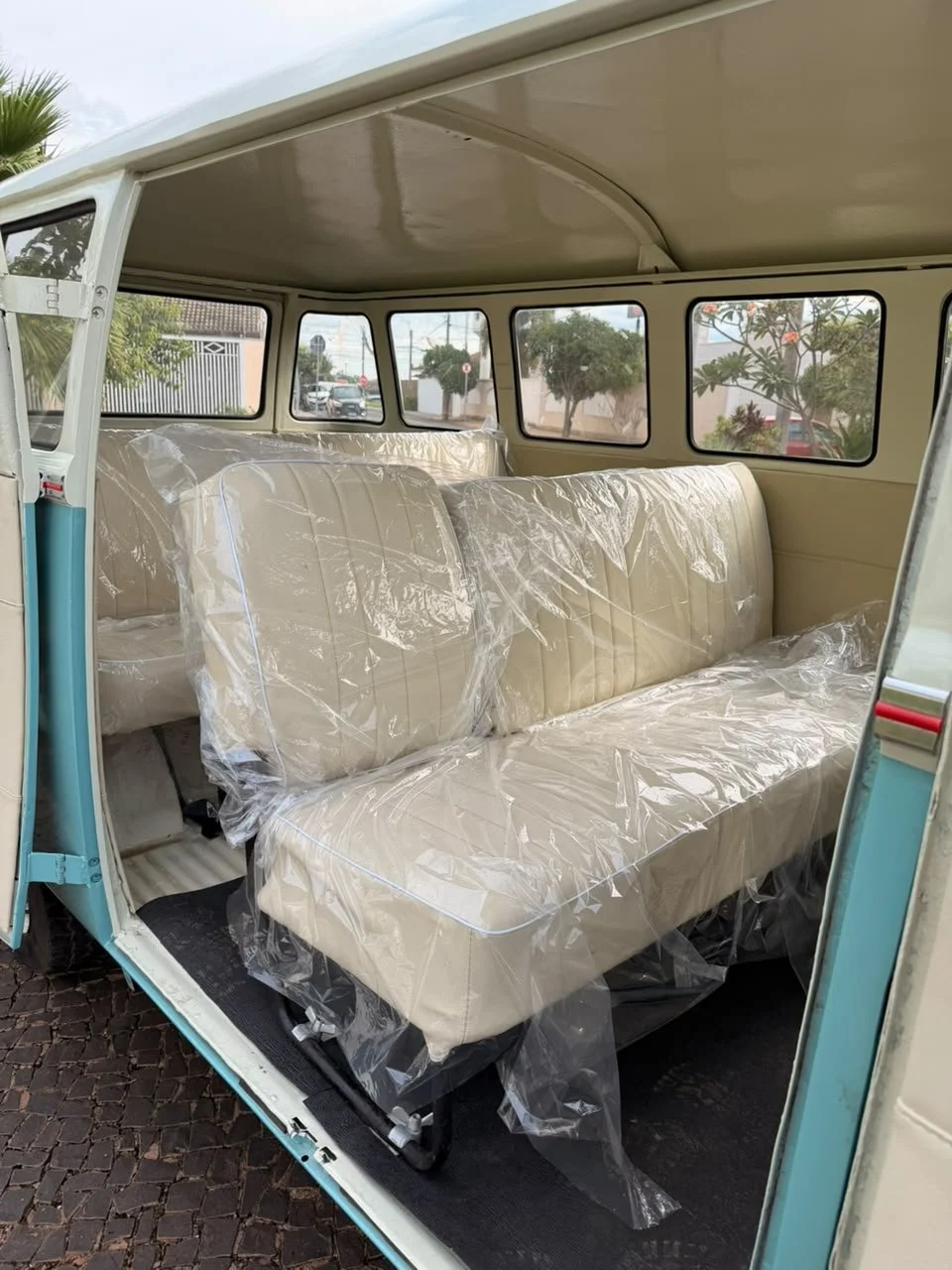 splitwindow bus for sale 1968 (9).jpeg