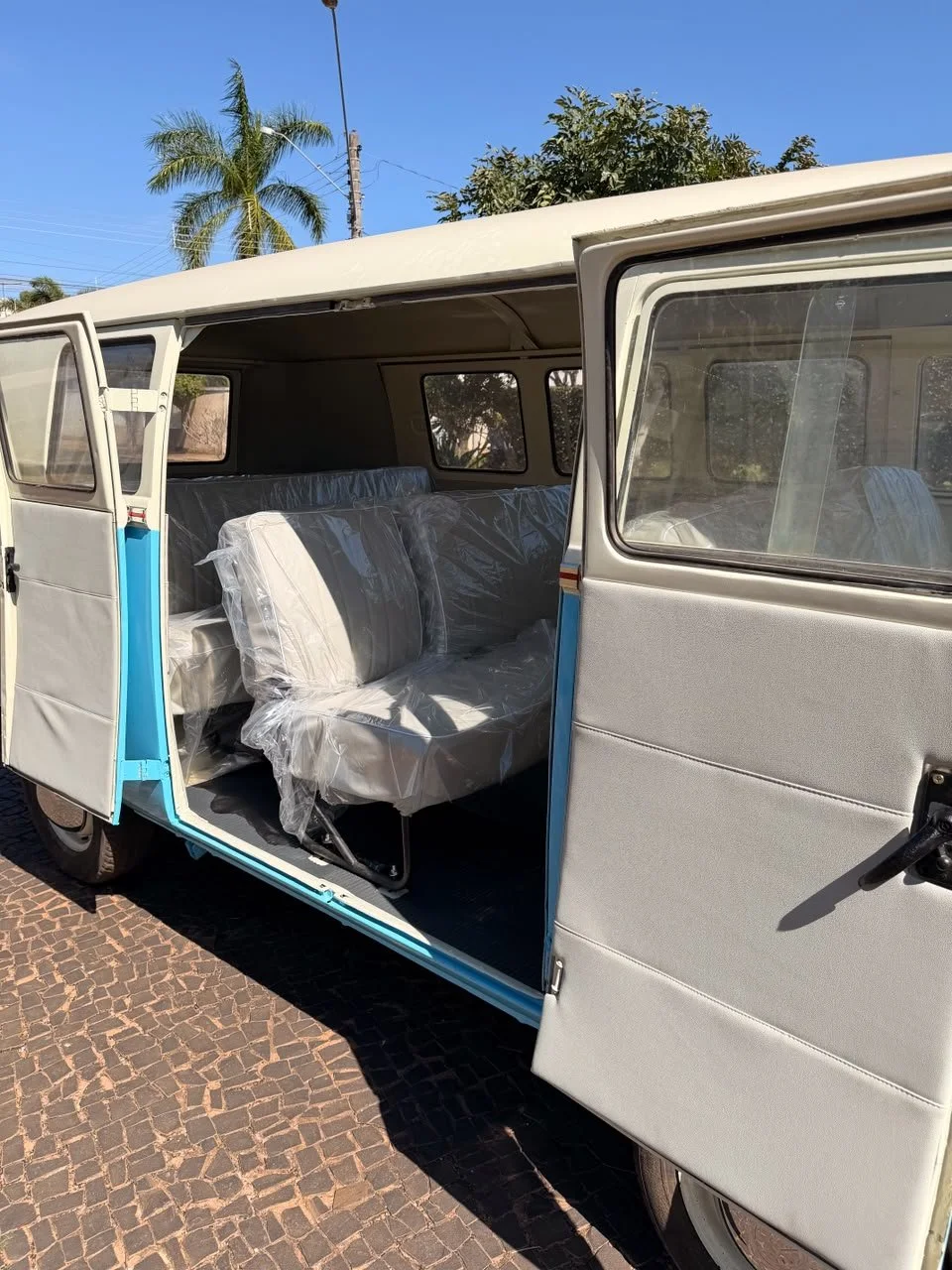 vw t1 11 windows bus for sale (19).jpeg