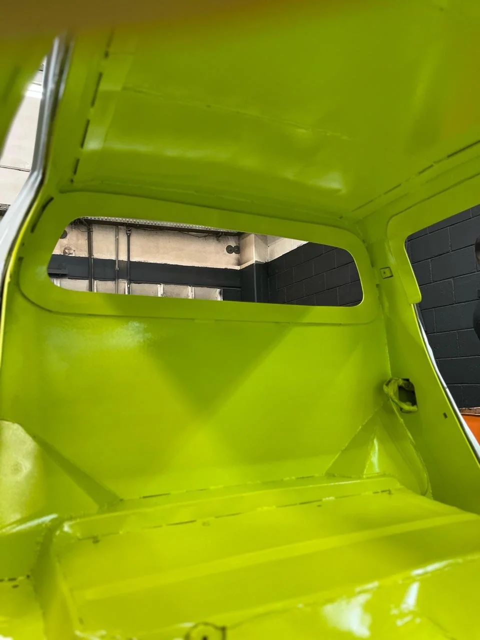 Armored level B6 Mitsubishi L200 (23).jpeg