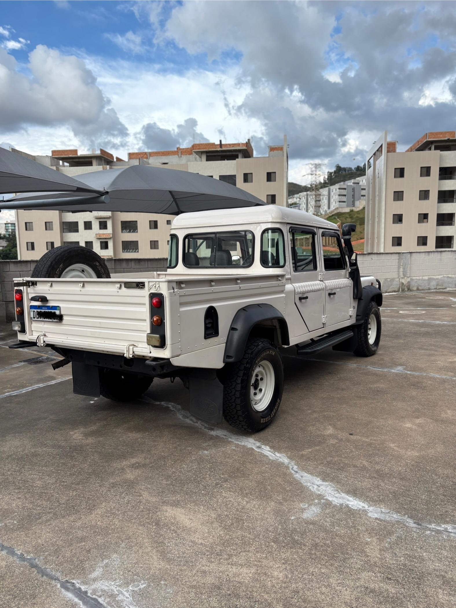 land rover defender 130 for sale (17).jpeg