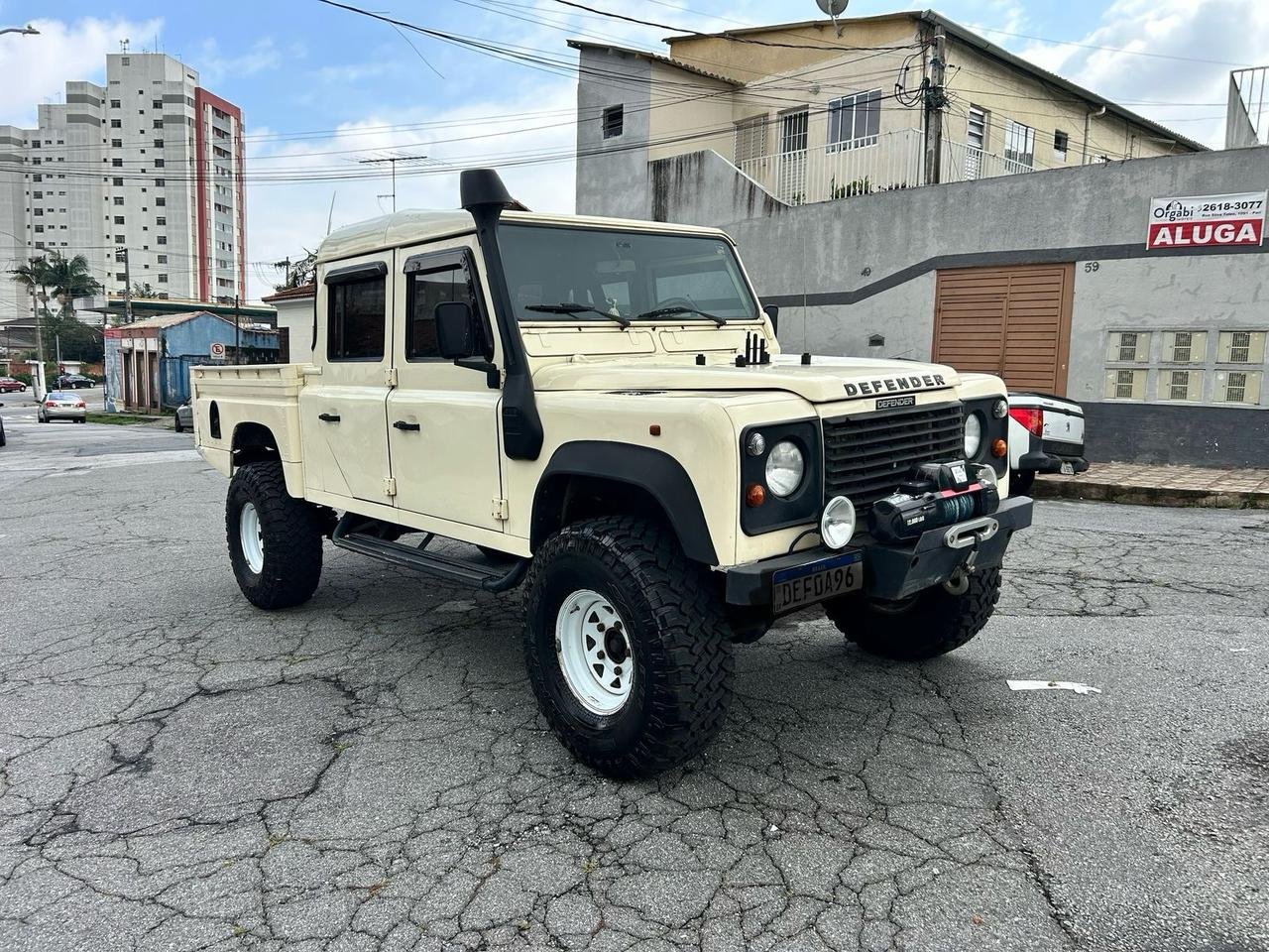land rover defender 130 for sale_1.jpg