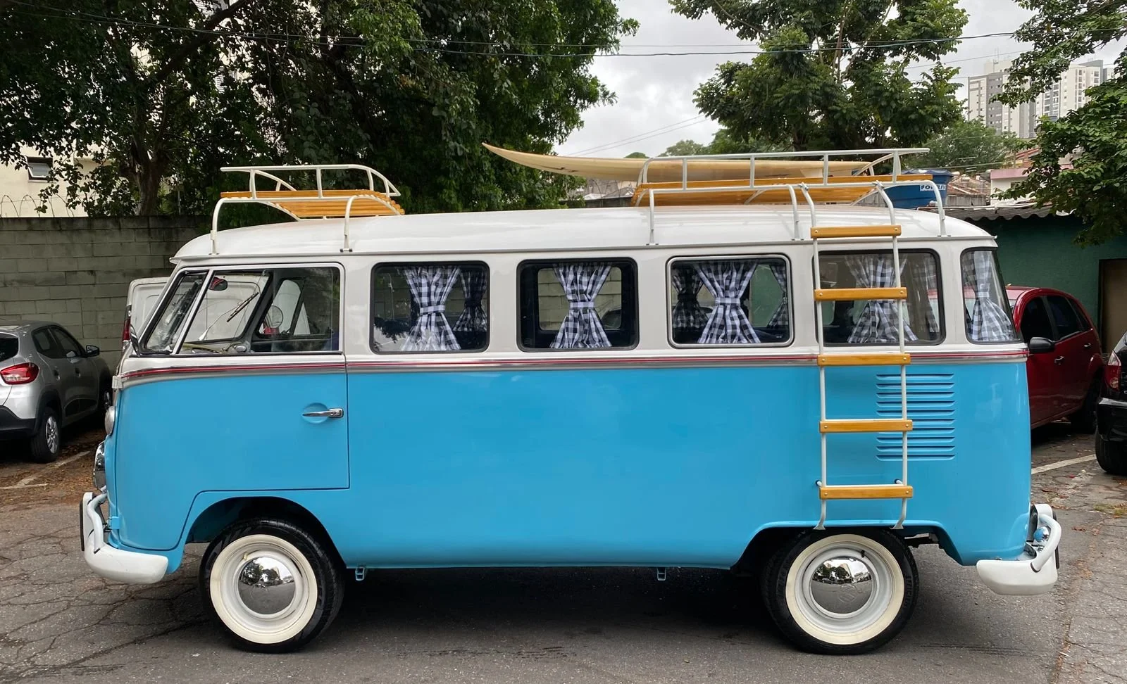 Restored VW Split Window Bus 1500cc | Metal Roof Rack — Brazilian ...