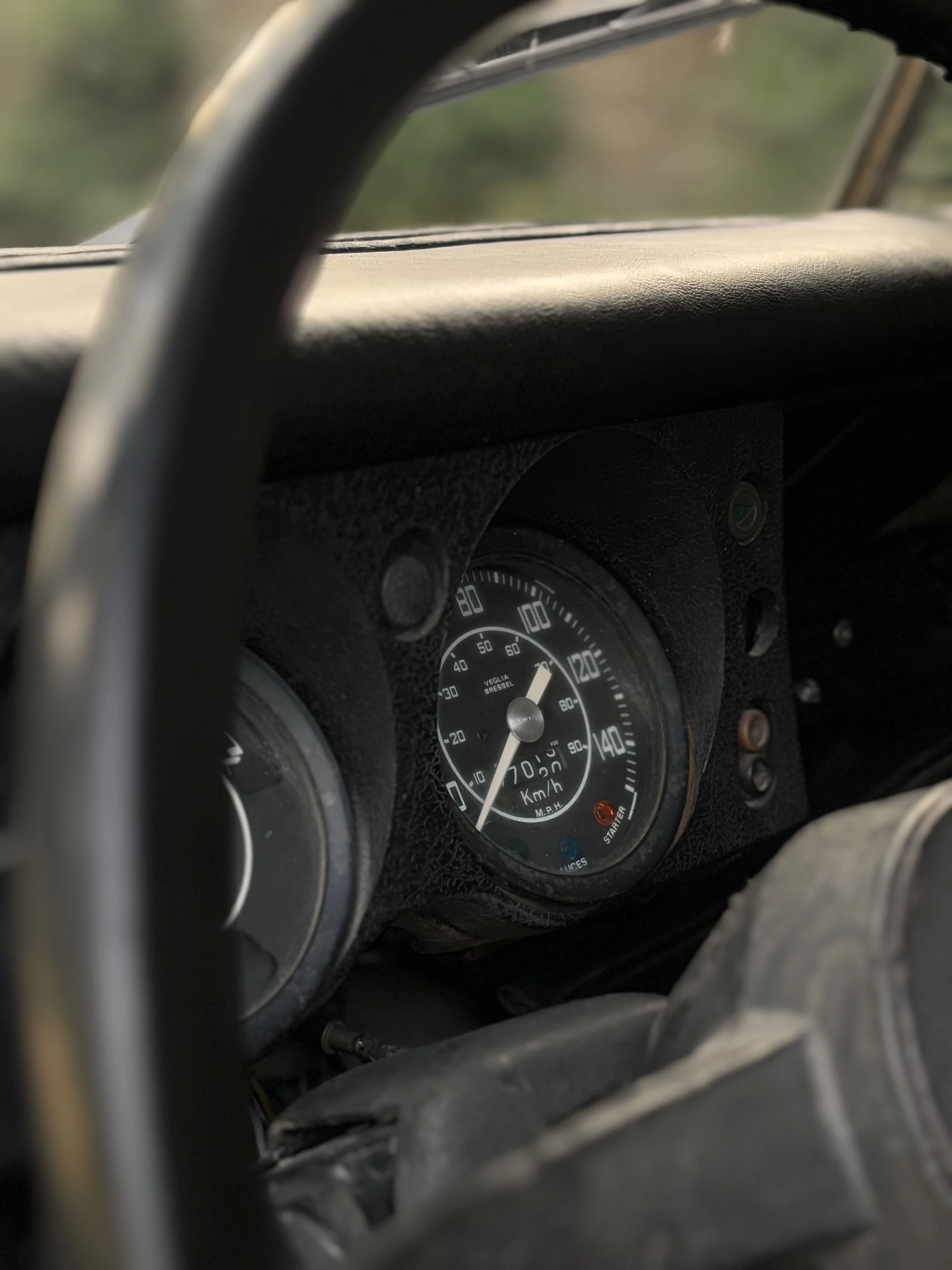 land rover defender for sale (16)-min.jpg