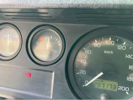 land rover defender 110_9.JPG