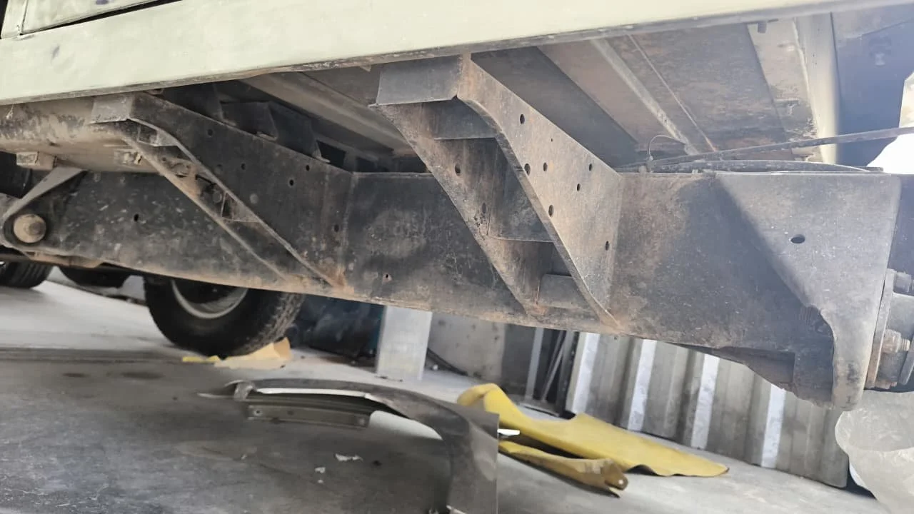 130 land rover (10).jpeg