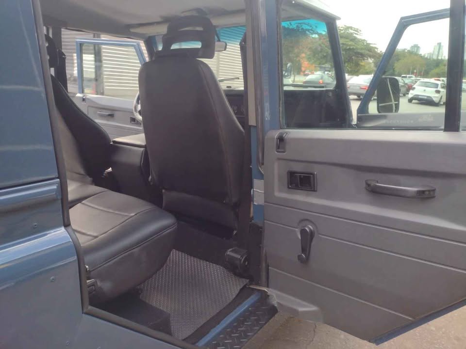land rover defender 110_6.jpg