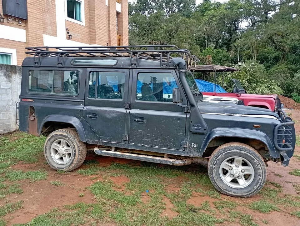 land rover defender 110_1.jpg