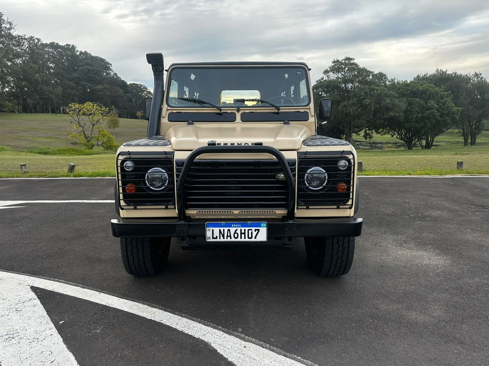 land rover defender 110 classic car for sale (4).jpeg