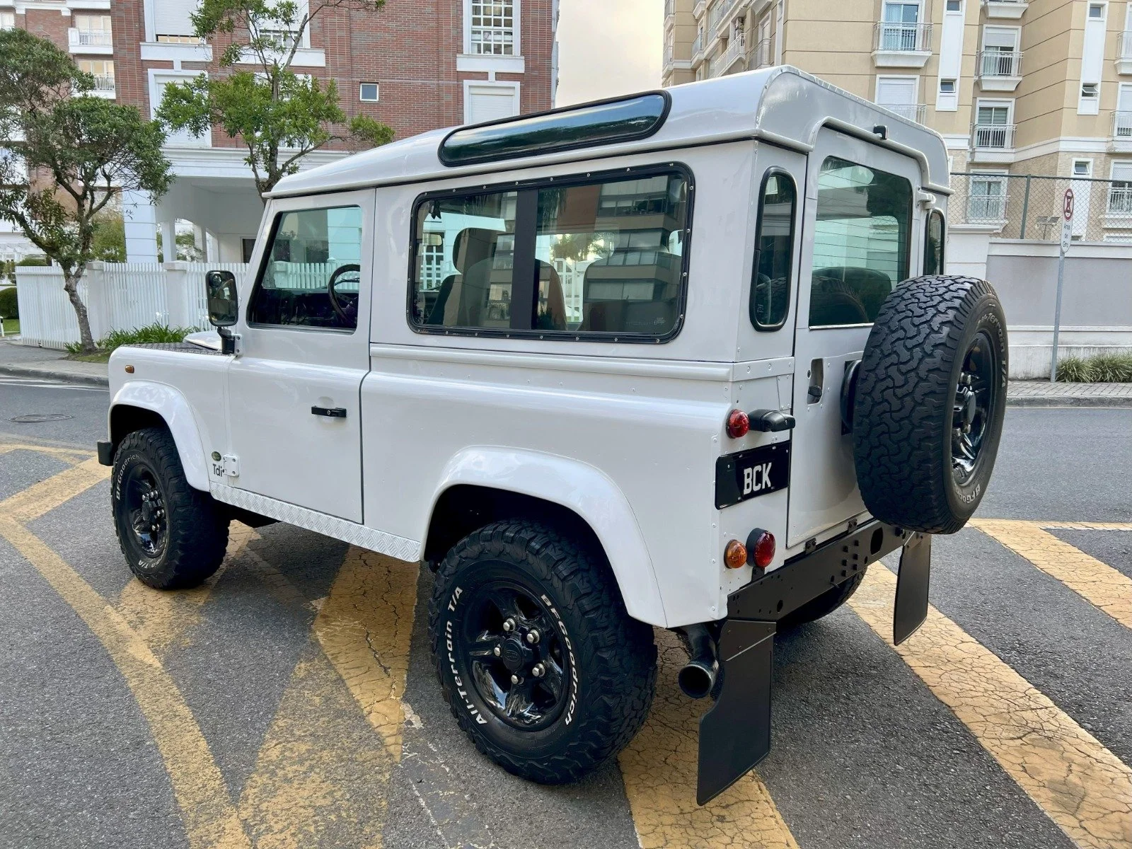 land rover defender 90 for sale (6).jpeg