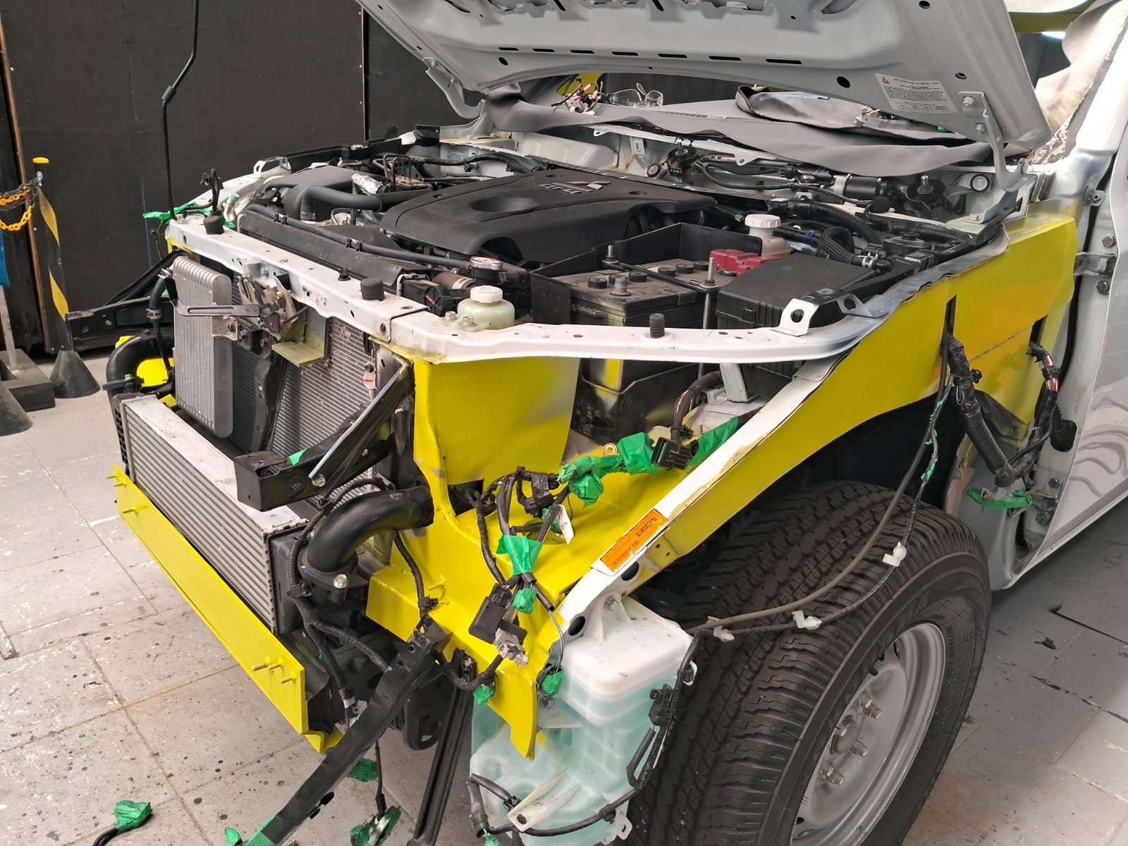 Armored level B6 Mitsubishi L200 (31).jpeg