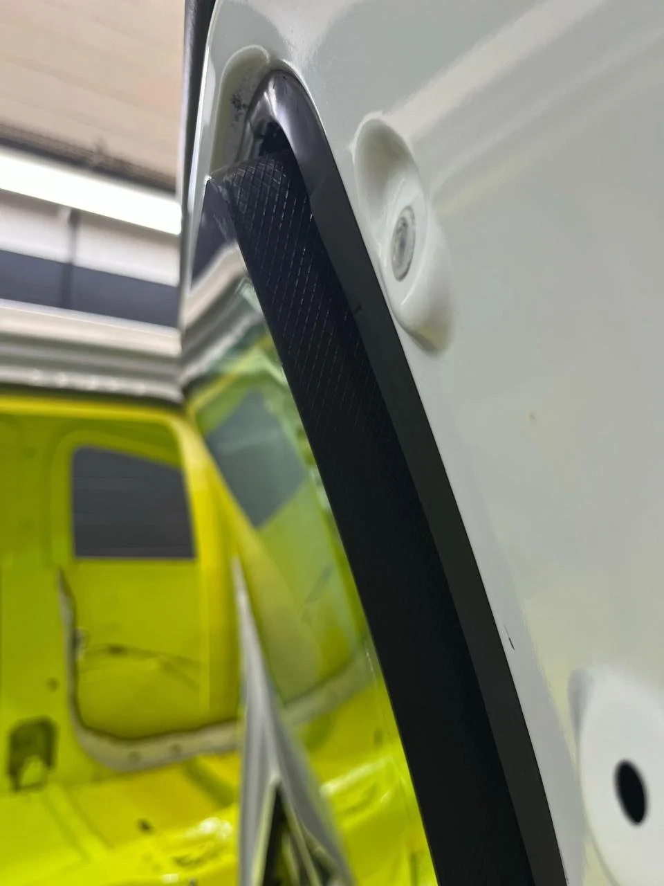 Armored level B6 Mitsubishi L200 (13).jpeg