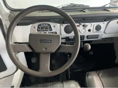 toyota crew cab 2 doors for sale_7.JPG