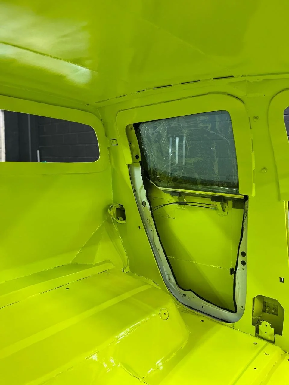 Armored level B6 Mitsubishi L200 (17).jpeg