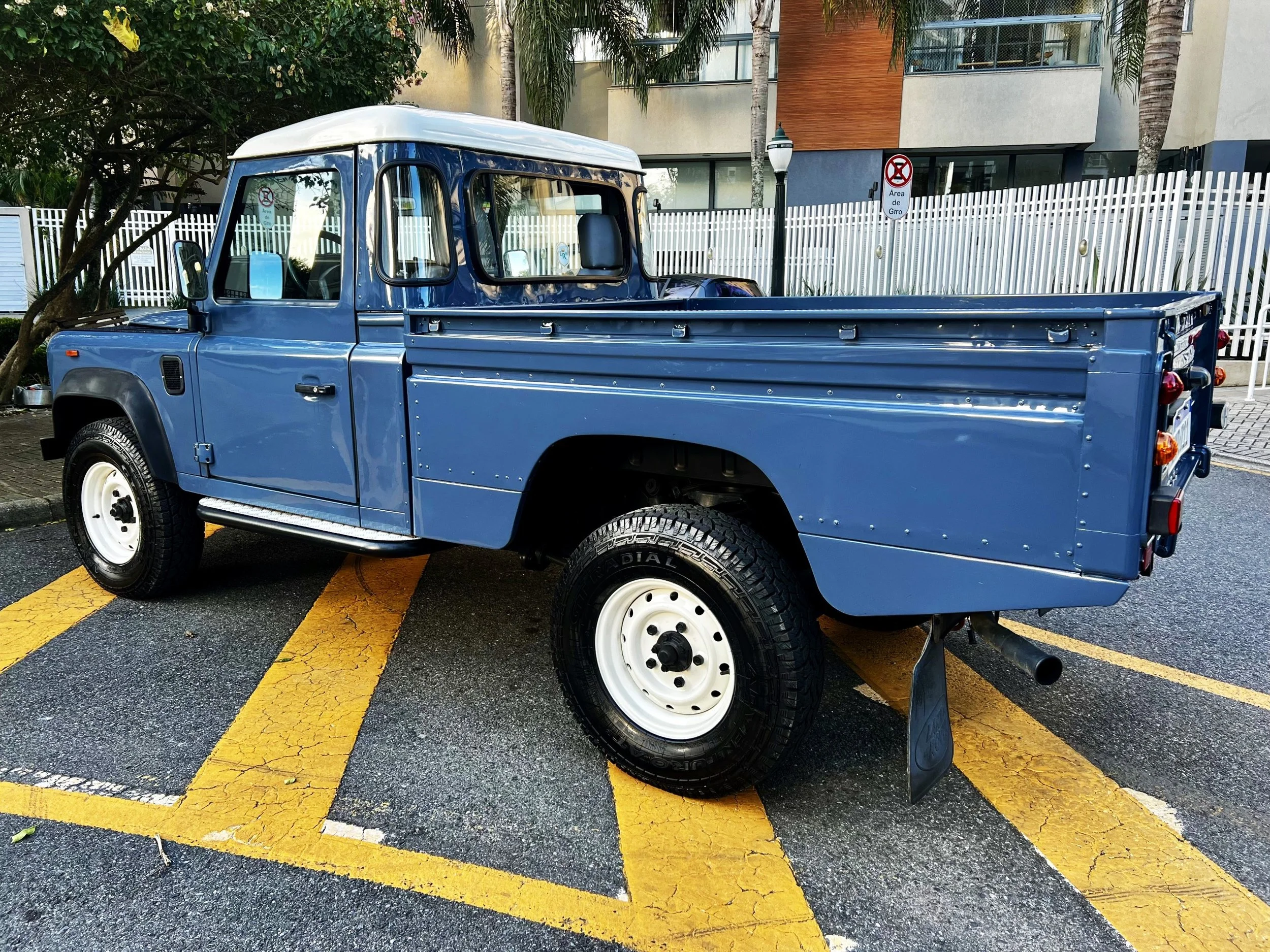 Land Rover Defender 110 HCPU 1997 — Brazilian Classic Cars