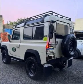 defender 90_4.JPG