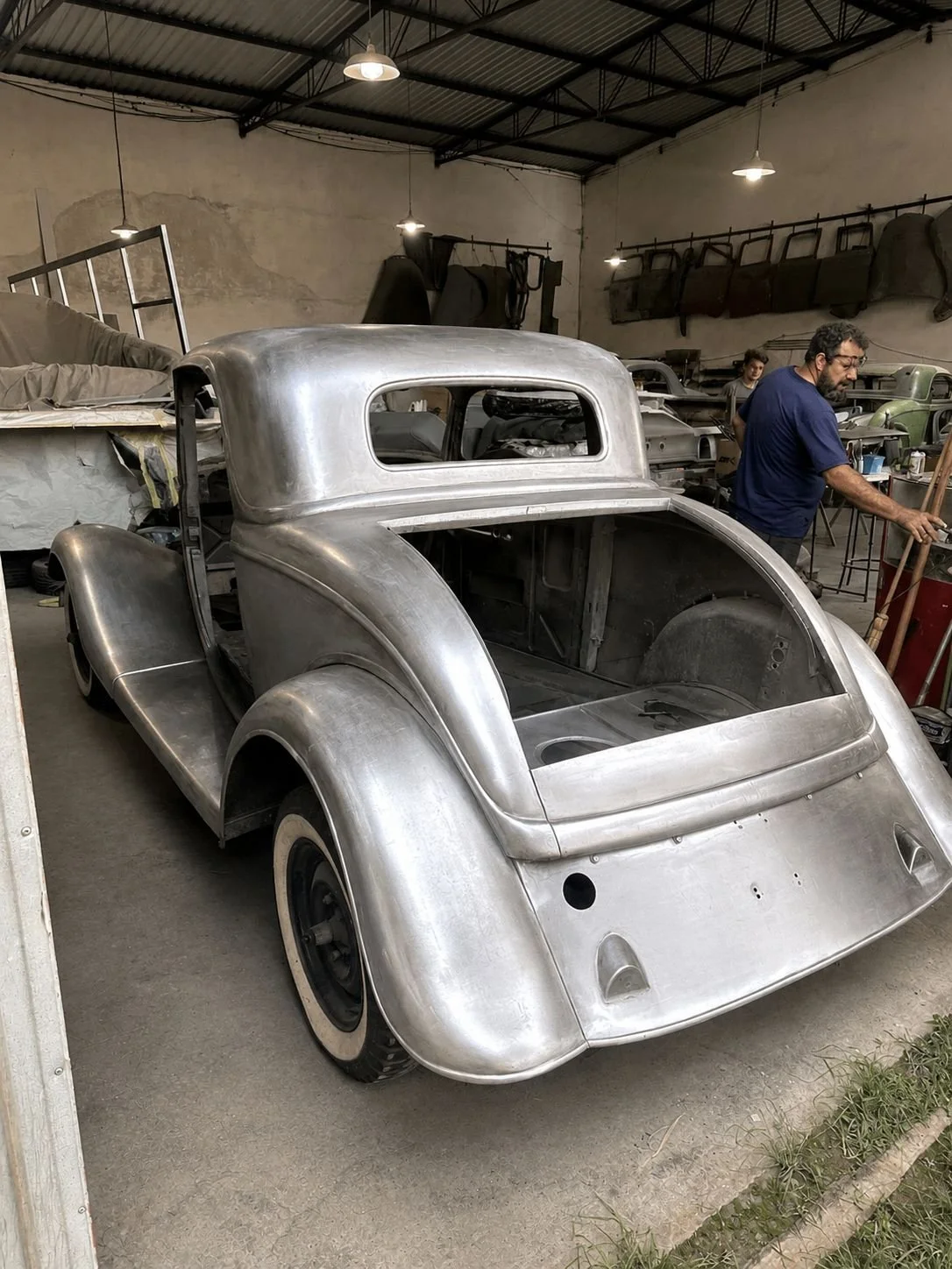ford 34 3 windows (6).jpeg