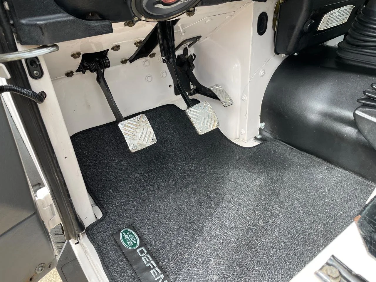 land rover defender 130 for sale (5).jpeg