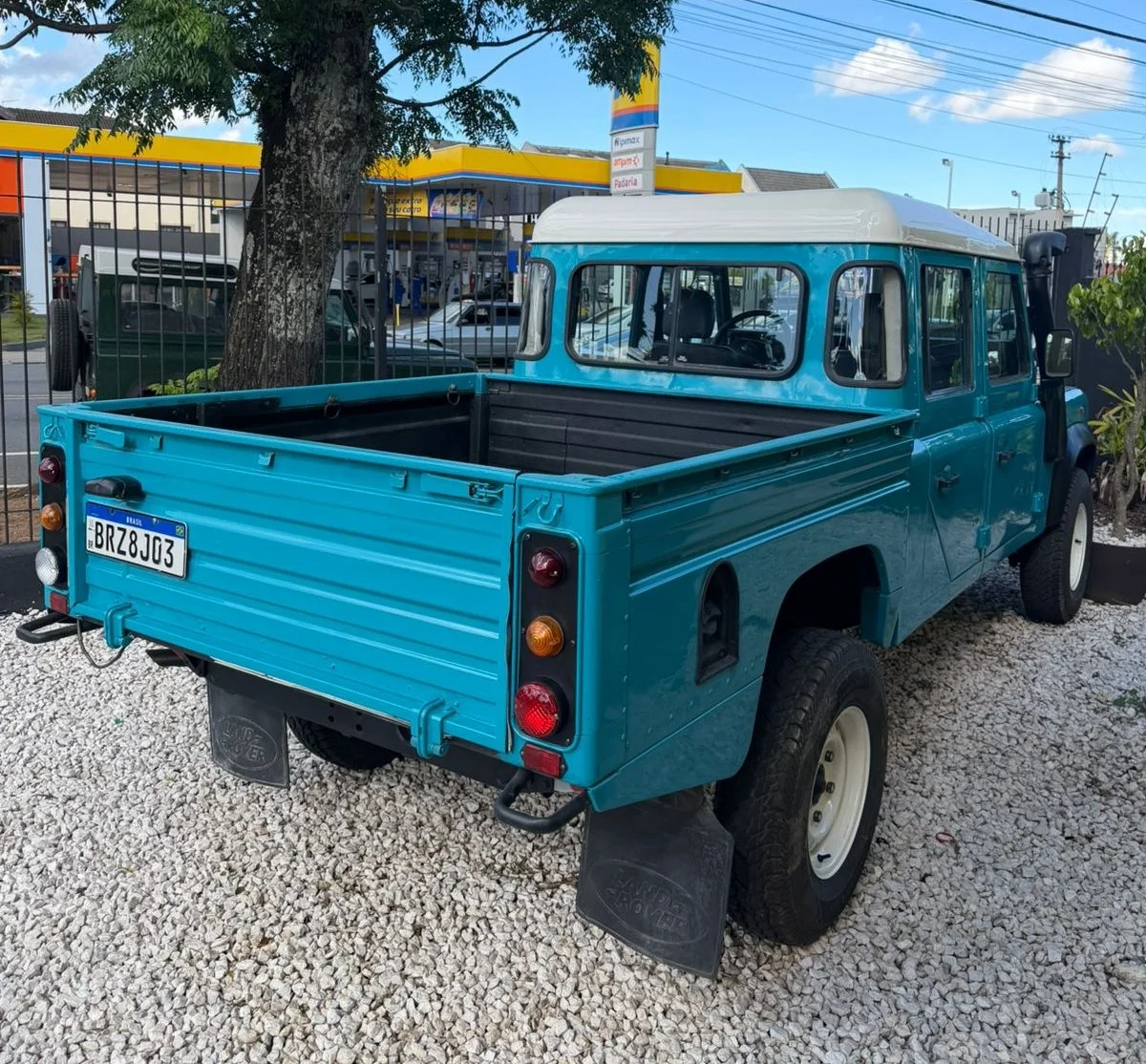 land rover defender 130 for sale (27).jpeg
