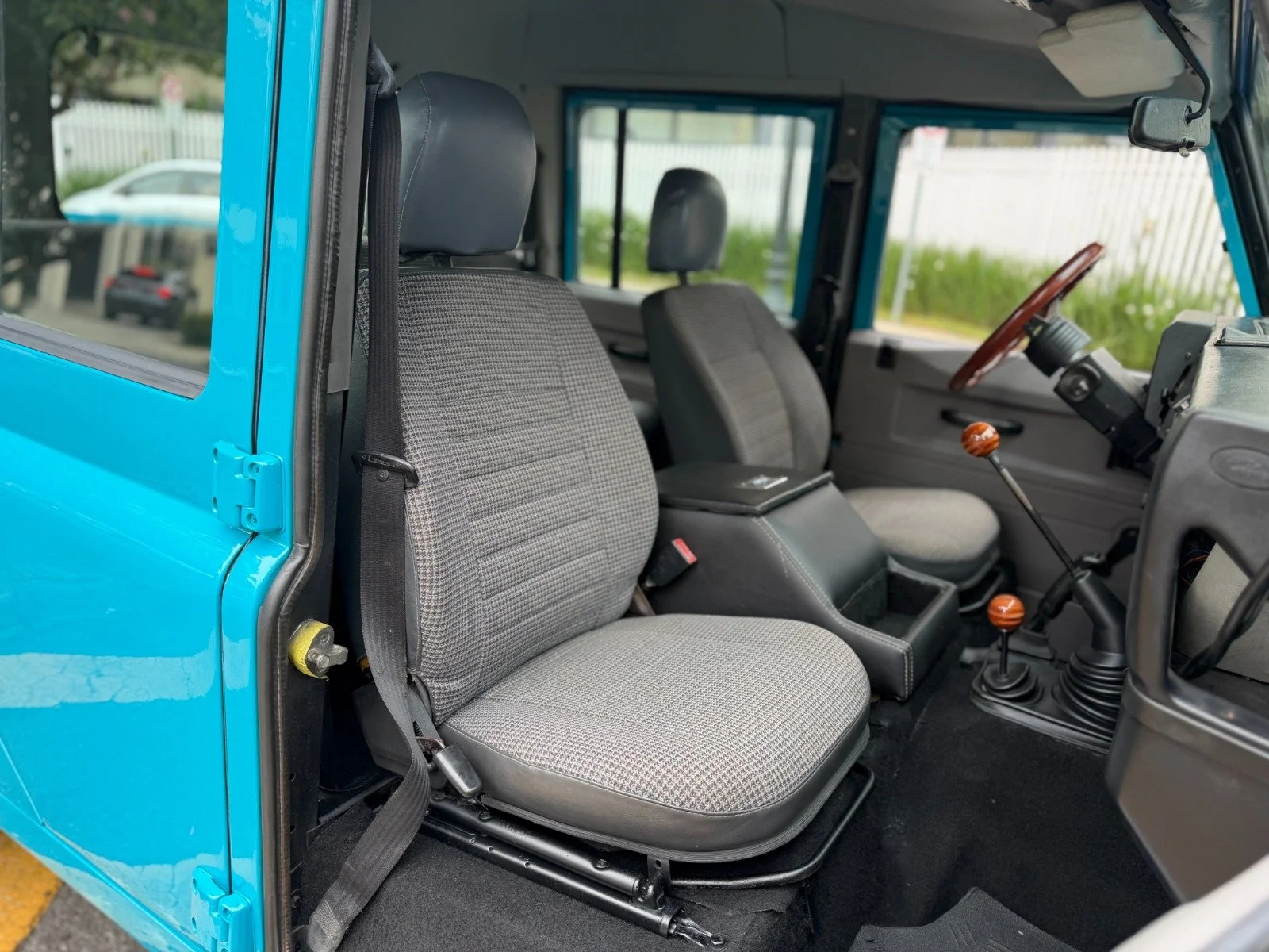 land rover defender 130 for sale (46).jpeg