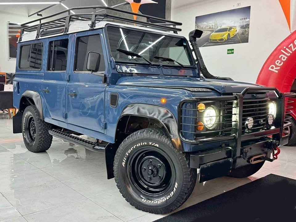 land rover defender 110_1.jpg