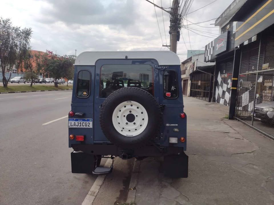 land rover defender 110_13.jpg