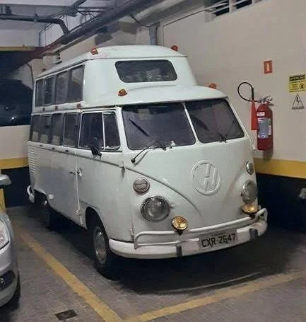 VW T1 splitwindow bus 1974