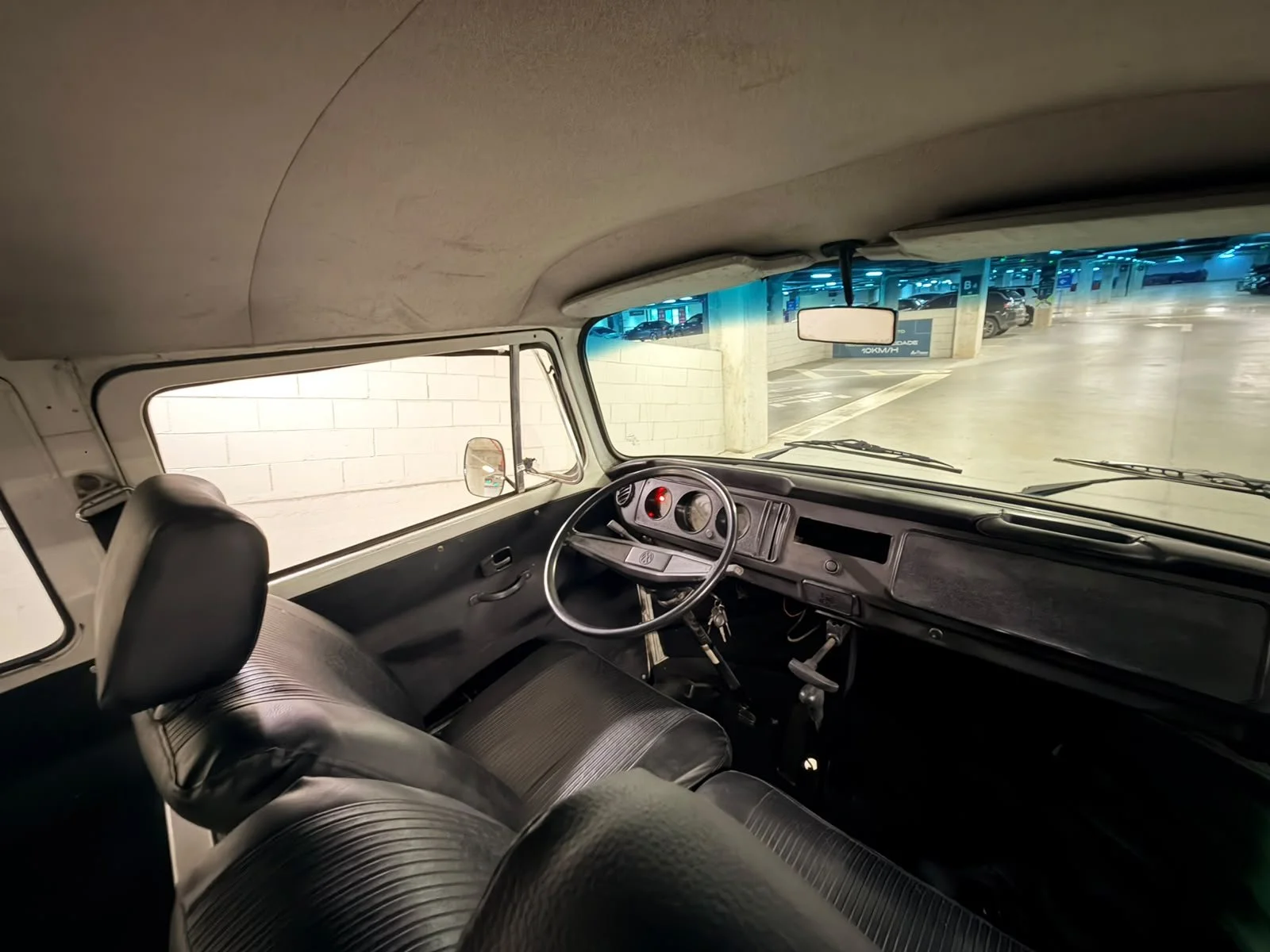 volkswagen baywindow bus for sale (18).jpeg