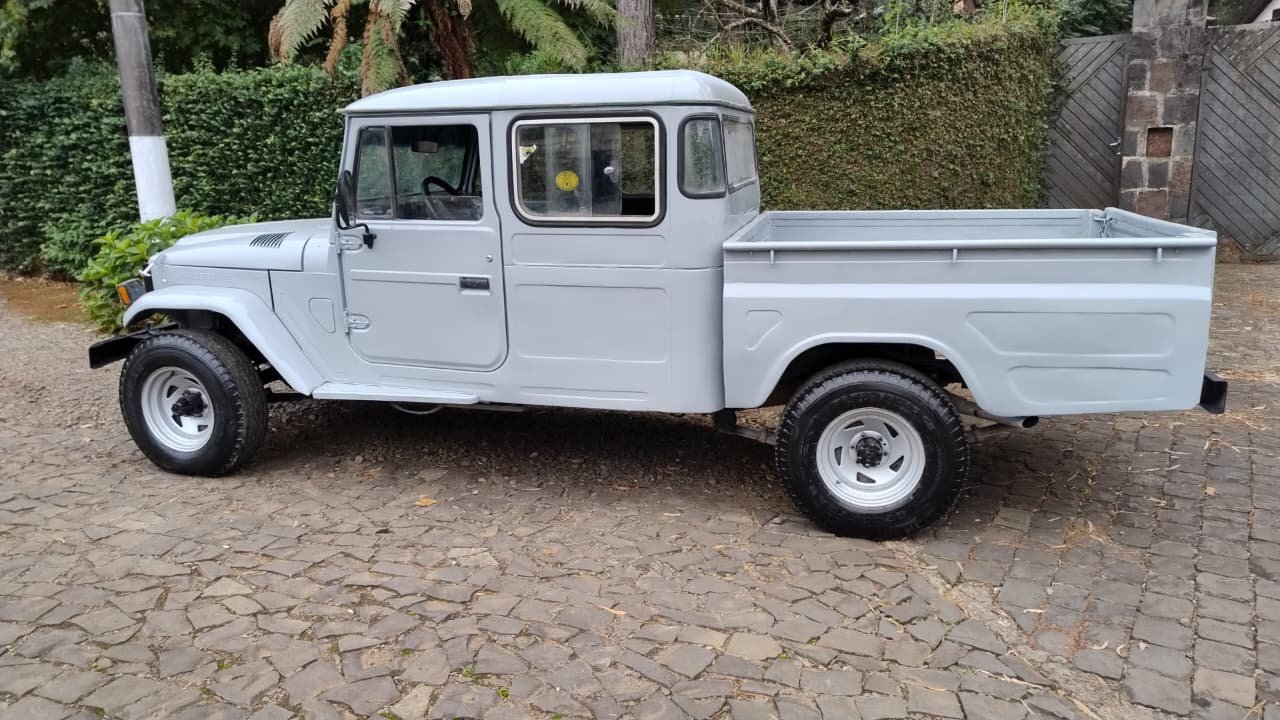 toyota crew cab (3).jpeg