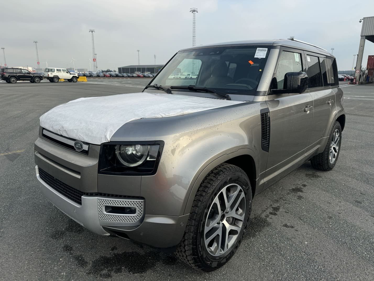 Land Rover Defender 110 armored bullet proof B6 for sale_1.jpg