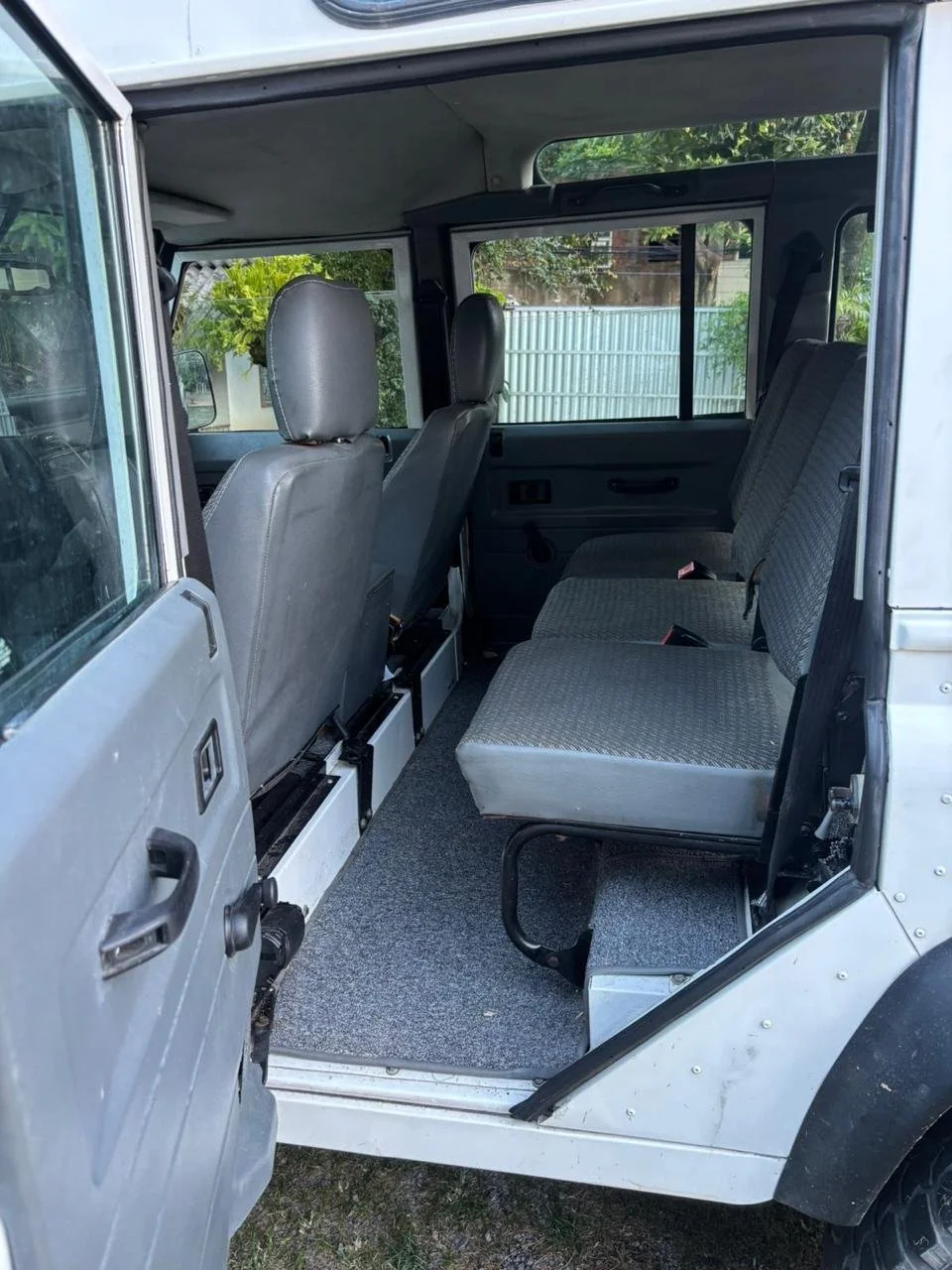 land rover defender 110 original for sale (8).jpeg
