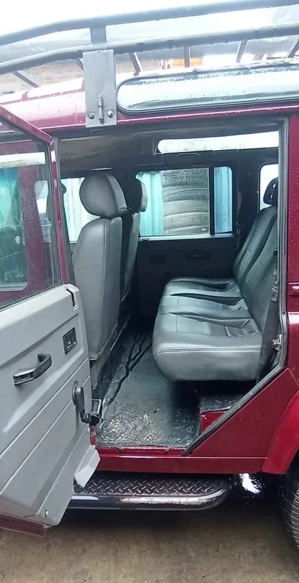 land rover defender 110_5.jpg