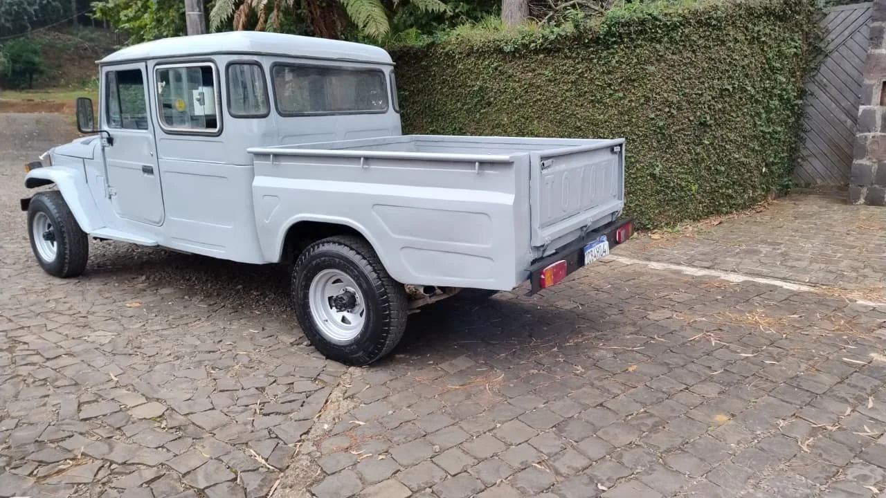 toyota crew cab (4).jpeg