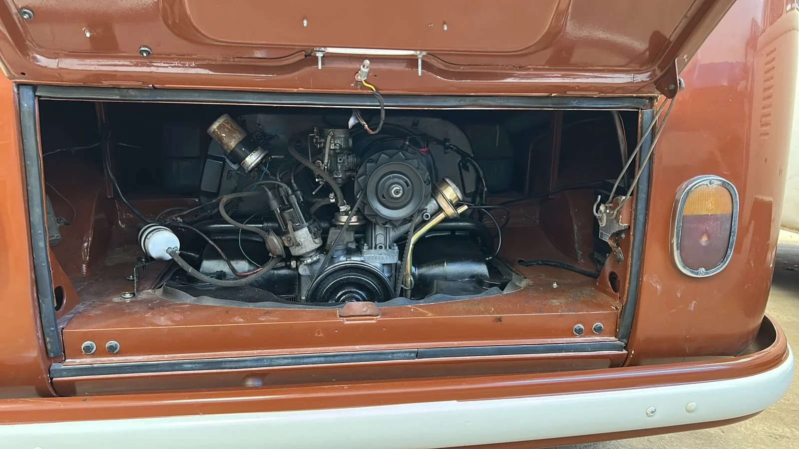 splitwindow bus for sale (1).jpeg