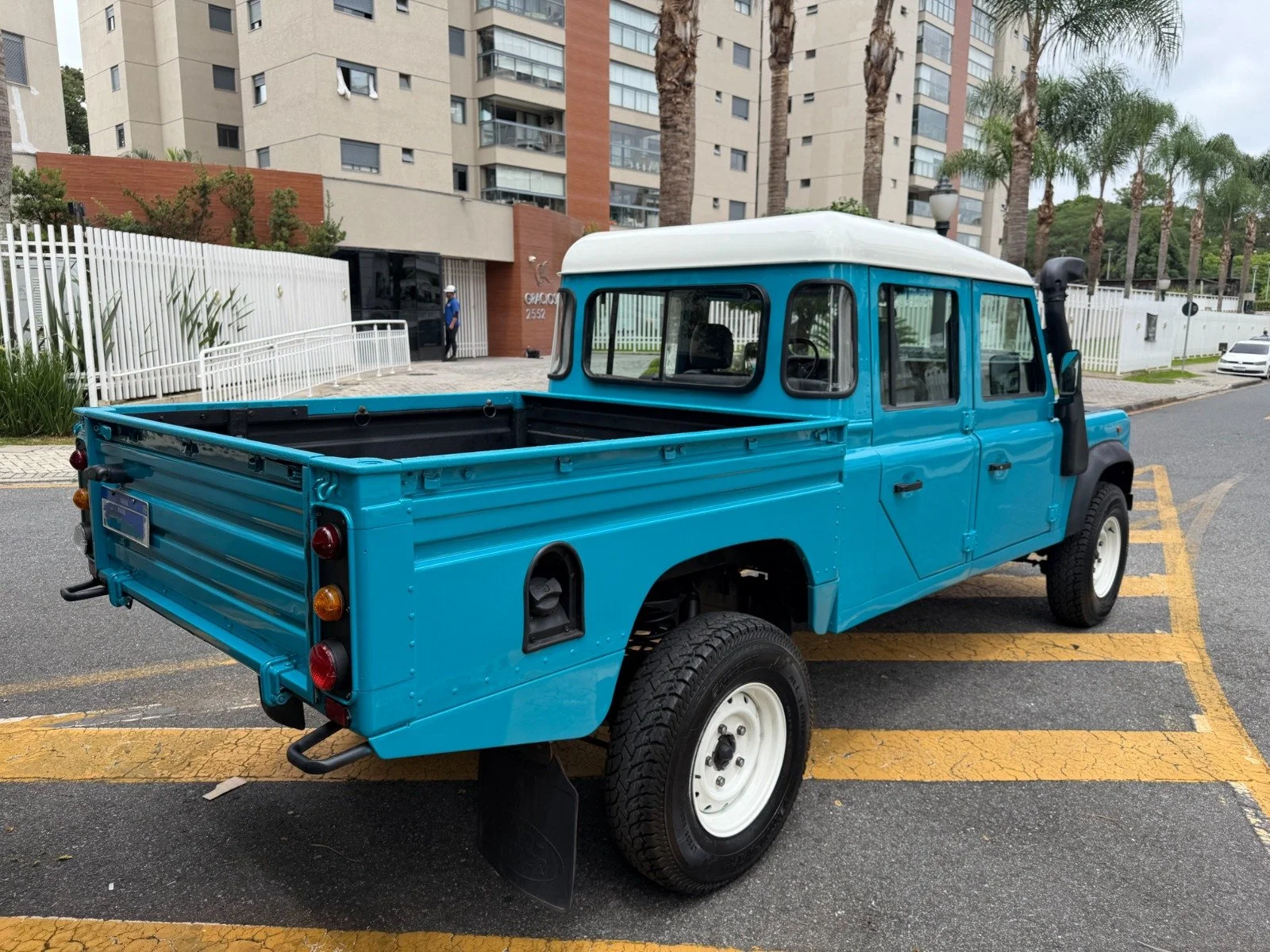 land rover defender 130 for sale (36).jpeg