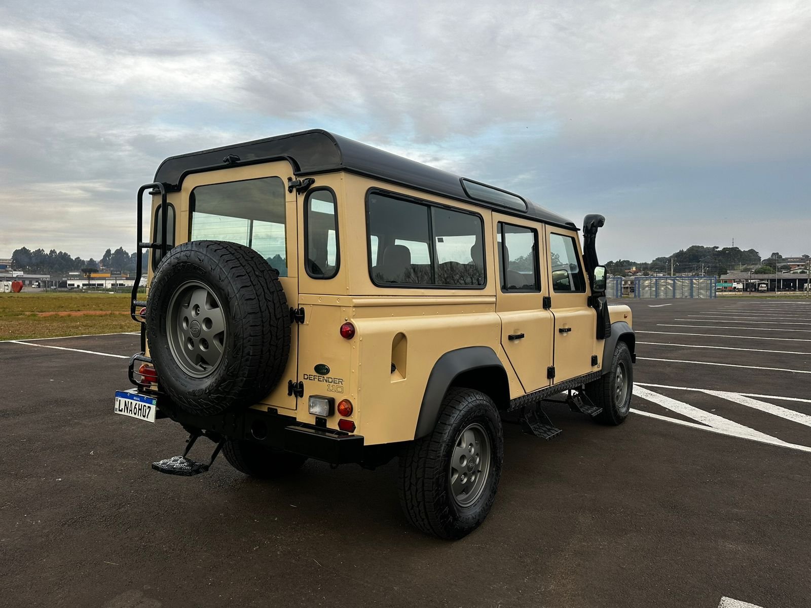 land rover defender 110 classic car for sale (7).jpeg