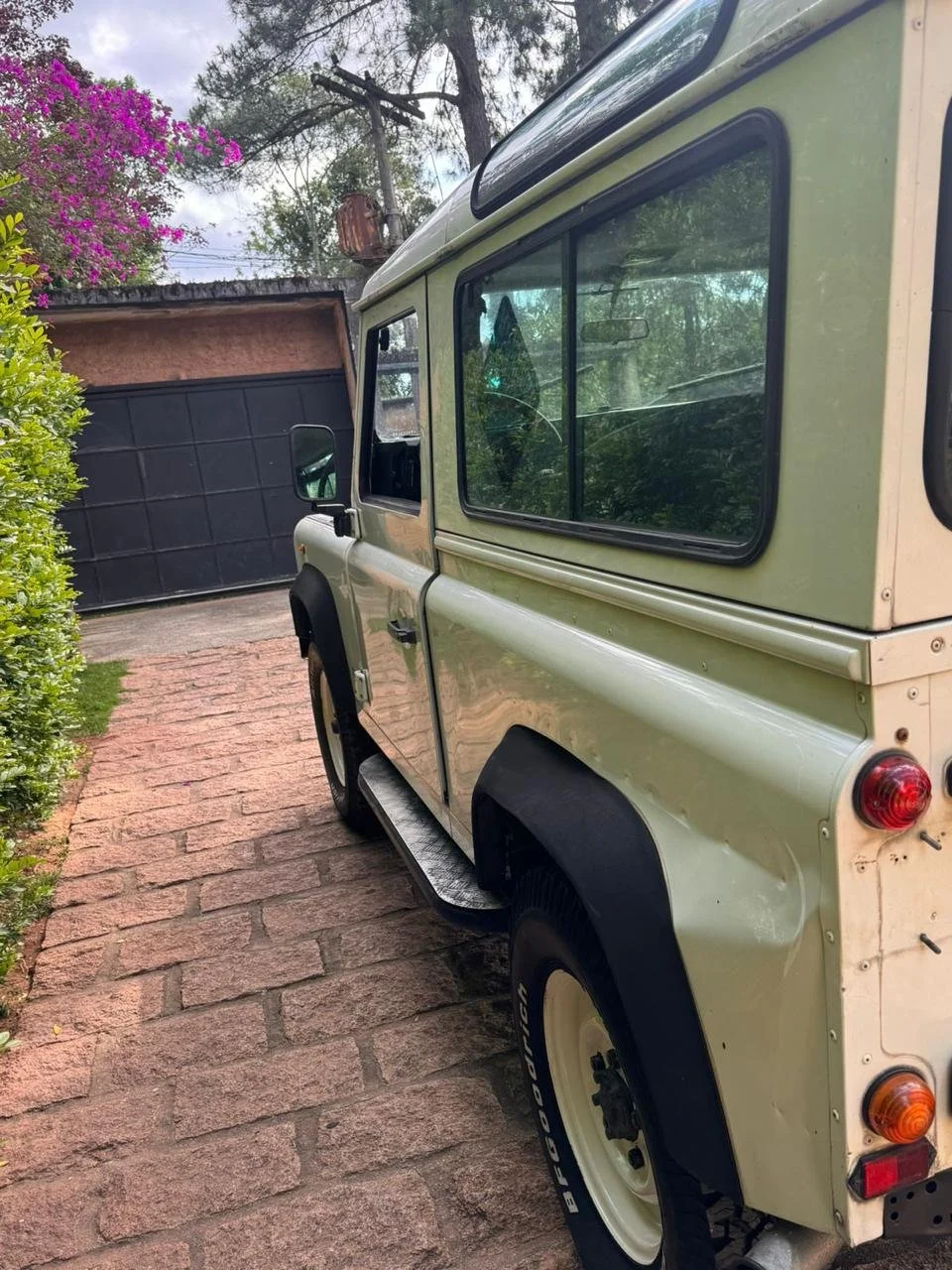 land rover defender 90 for sale (2).jpeg
