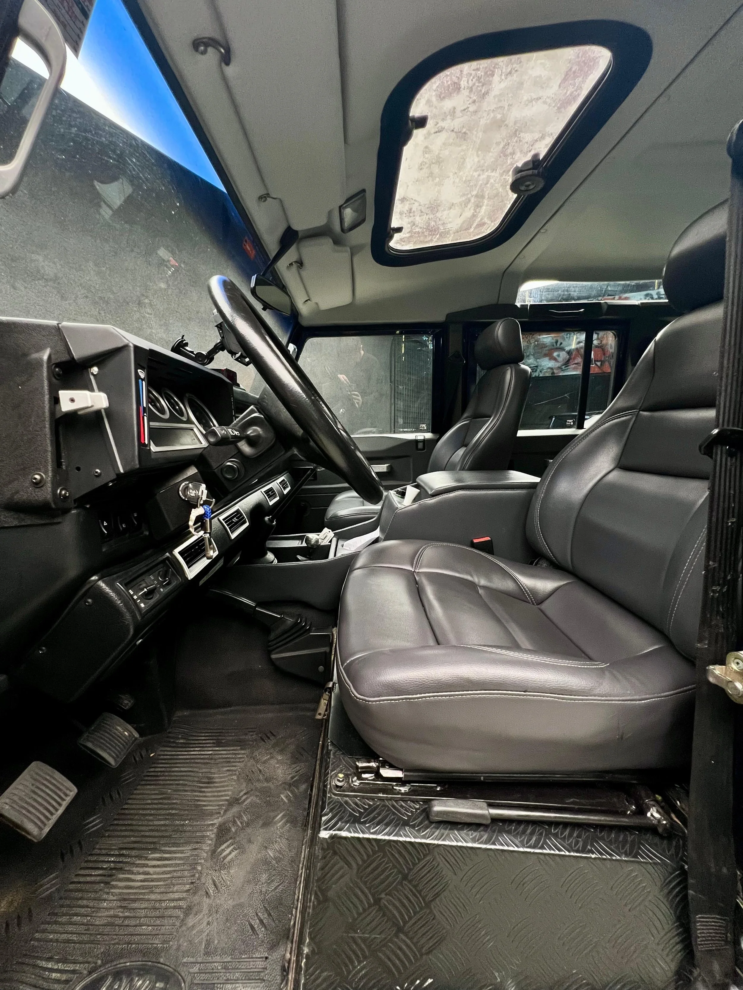 defender 110 (19).jpeg