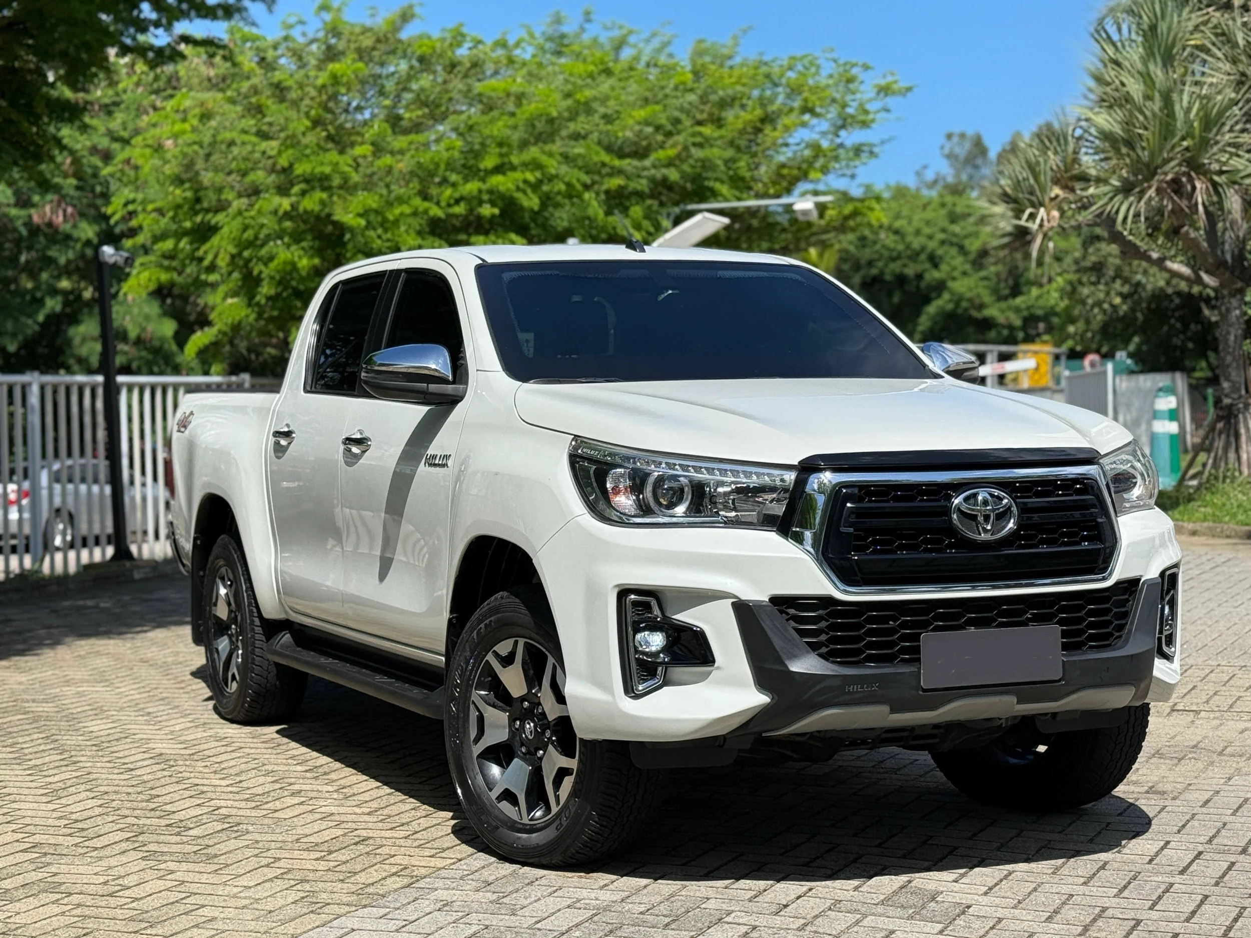 TOYOTA B6 (3).jpeg
