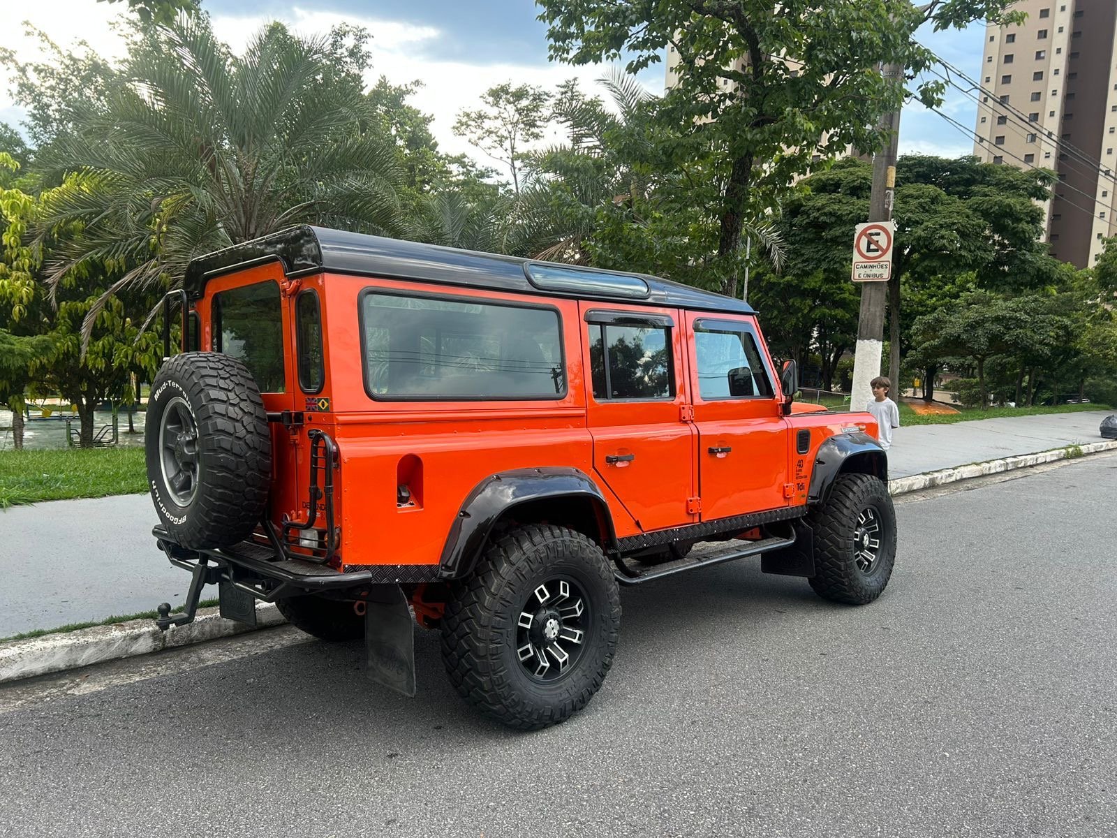 land rover defender 110 for sale (6).jpeg