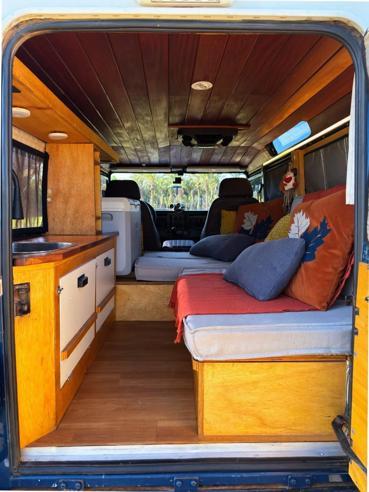 land rover defender 110 camper (11).jpeg