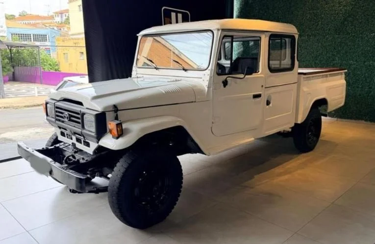 toyota crew cab for sale_11.JPG