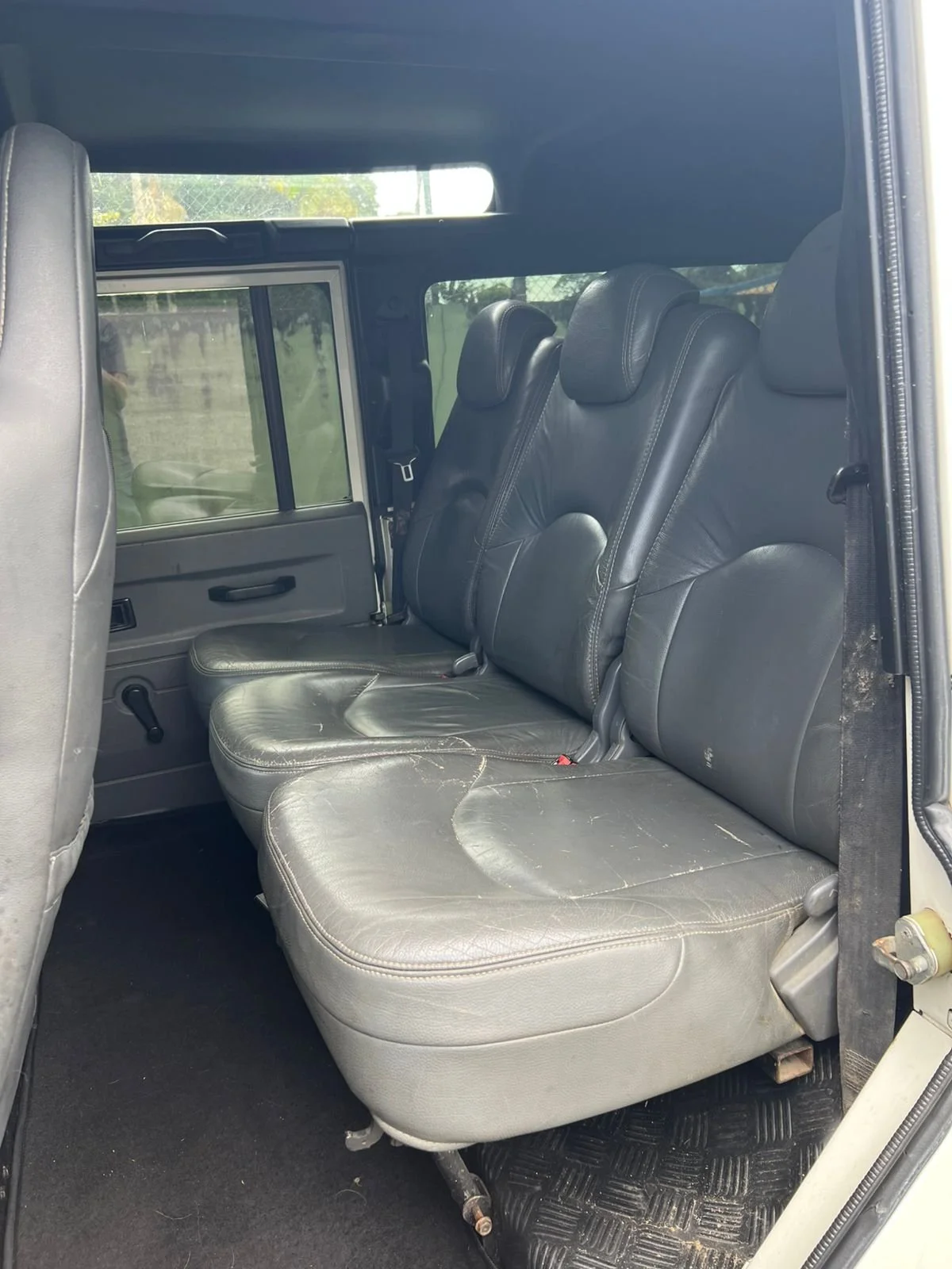 land rover defender 110 for sale (10).jpeg