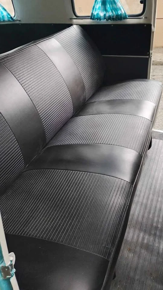 6 doors vw baywindow bus_5.jpg