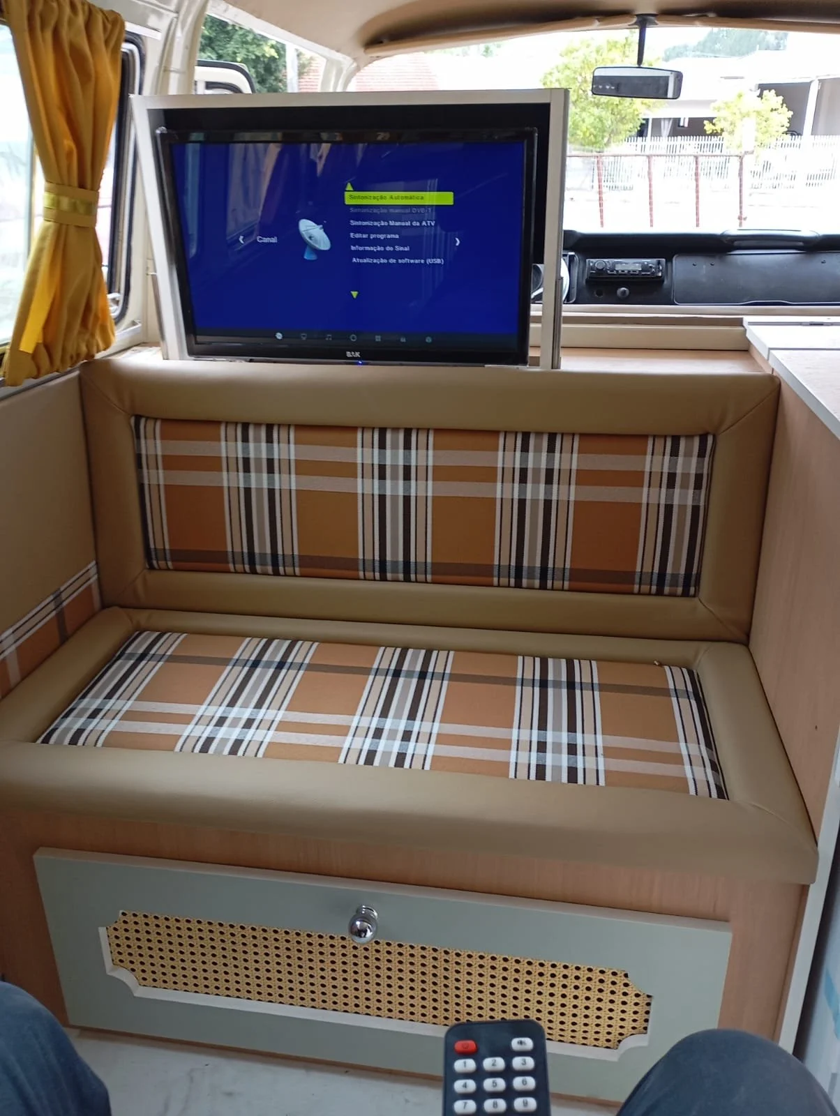 vw t2 baywindow bus camper van (14).jpeg